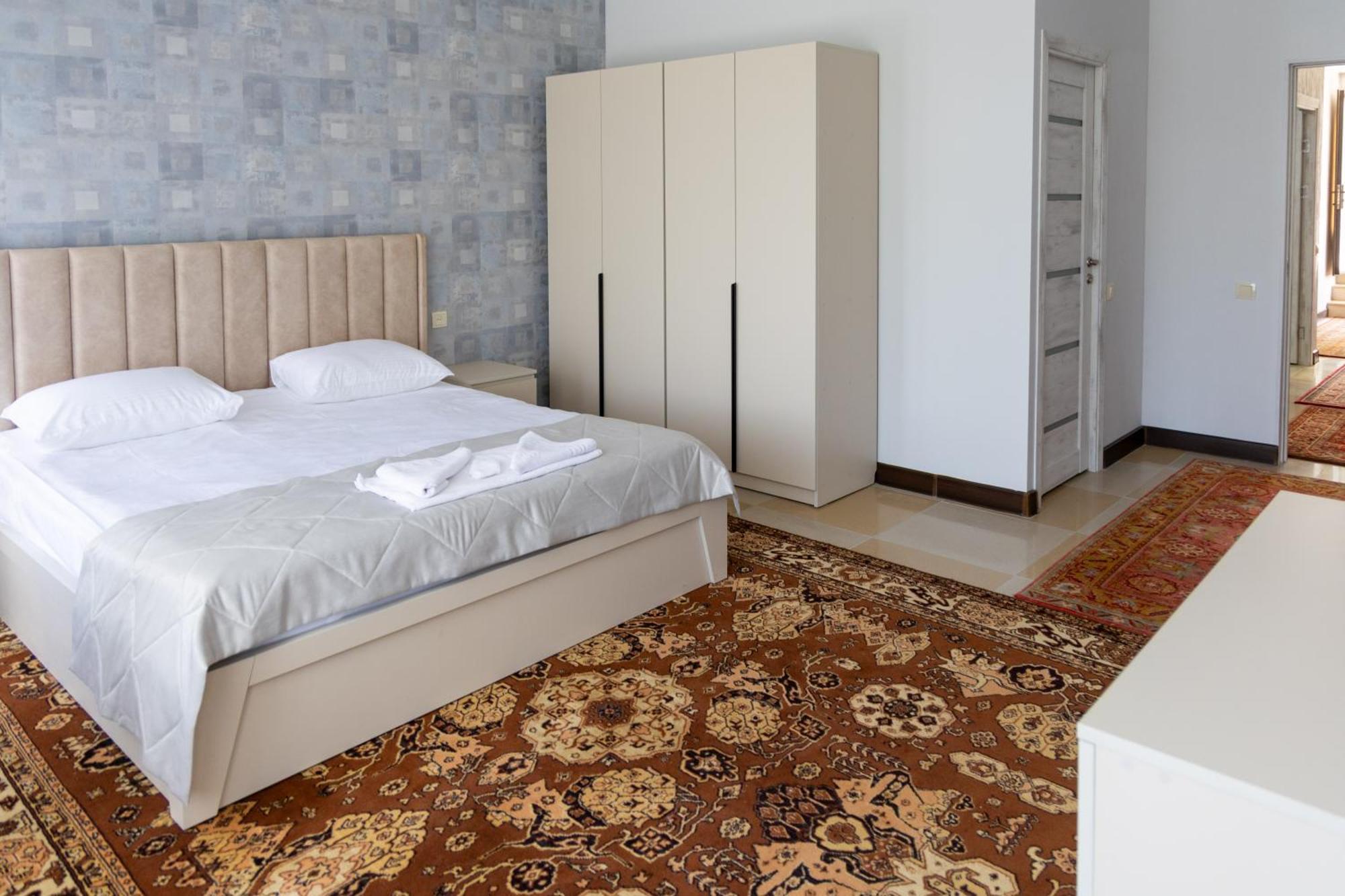 Gladzor Hotel Buitenkant foto